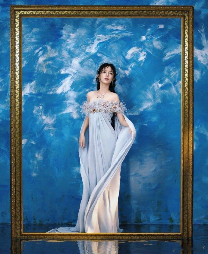 范一拍的宋祖儿周也范一镜头下的宋祖儿周也 范一拍的宋祖儿沙漠神女氛围感拉满，周也