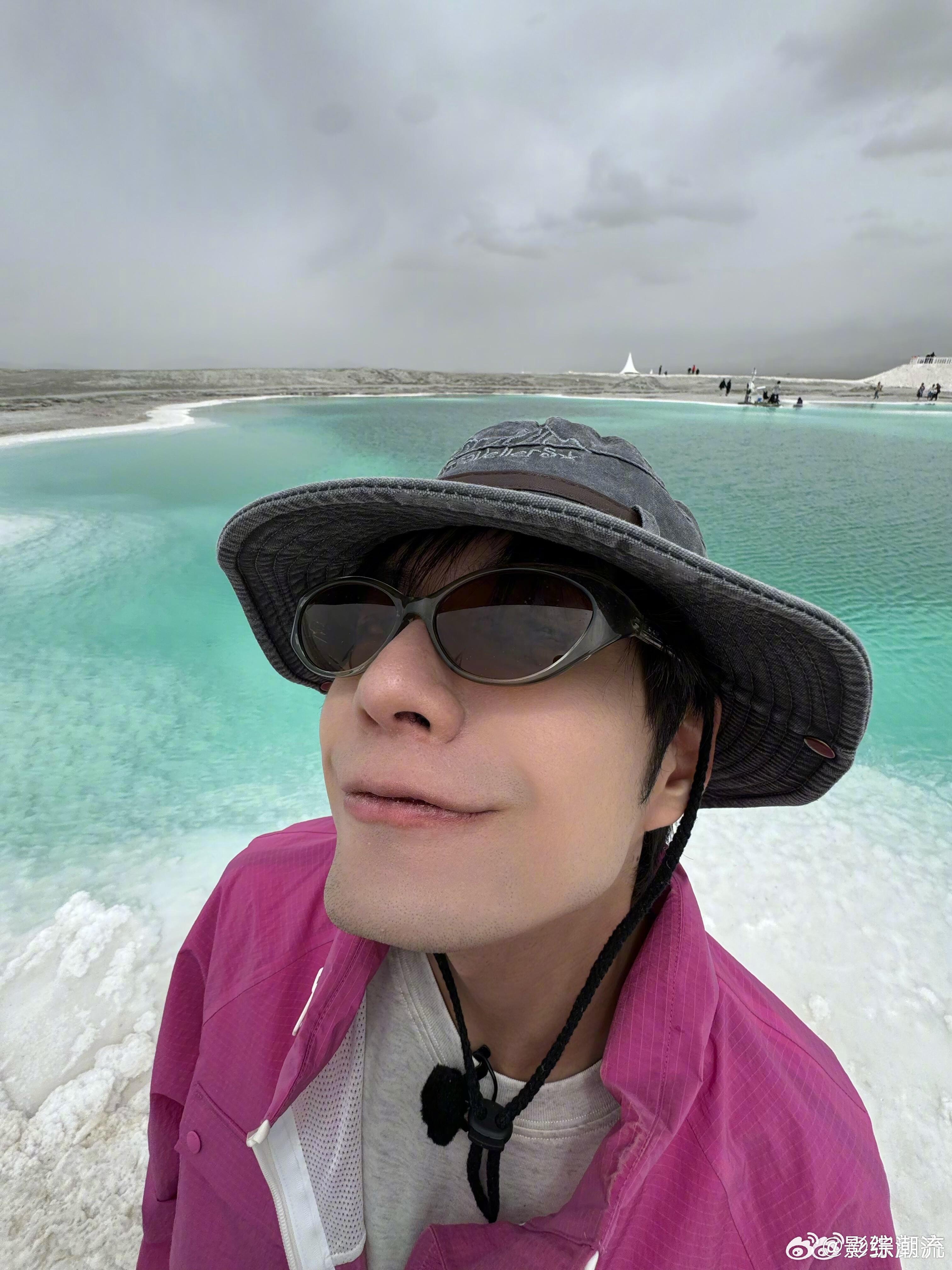 周震南谈第一次见到张颜齐 周震南的分享让我们相信，人与人之间的初次相遇可以像星星