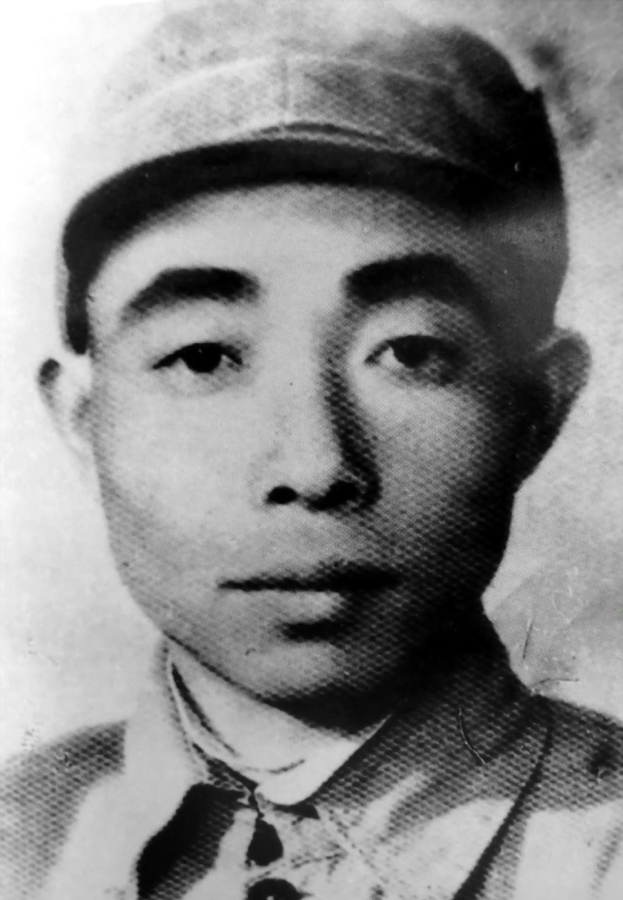 1949年，林帅的胞弟在解放太原时壮烈牺牲，这是他留下的唯一一张照片。
 
那年