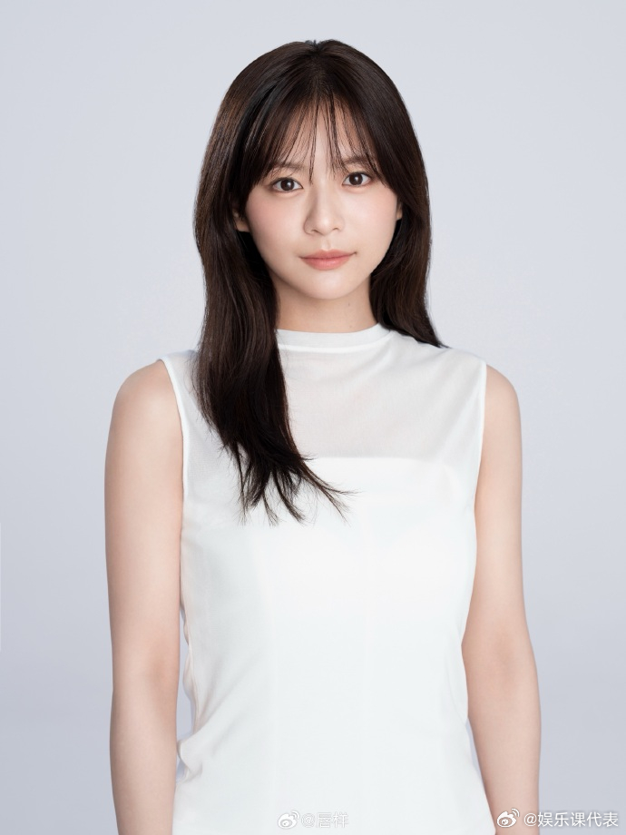 永濑莉子发了新公式照永濑莉子加入Flamme：“能够获得这段新的缘分，我心中充满