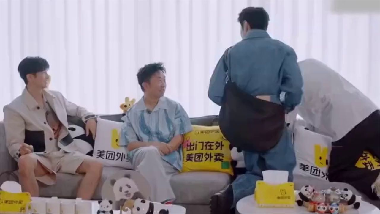 娜扎张云龙张云龙每次看见娜扎，这表情无以言表。