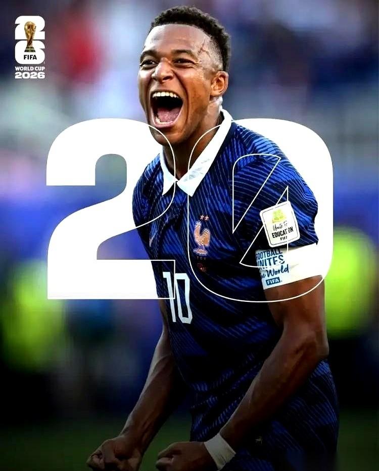 国际足联（FIFA）的官方账号，最近干了一件很有意思的事。
法国队前脚刚2:0把