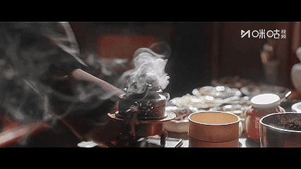 何惟芳反杀刘畅快准狠 何惟芳三招反杀前夫哥 何惟芳反杀刘畅快准狠，开锁自救一气呵