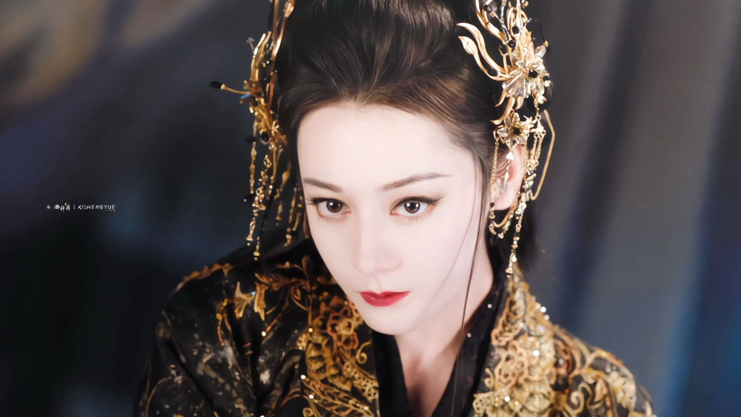 “你在质问本尊？”“若他们不服，杀了便是。”贺思慕（微愠版）更女帝了🫢迪丽热巴