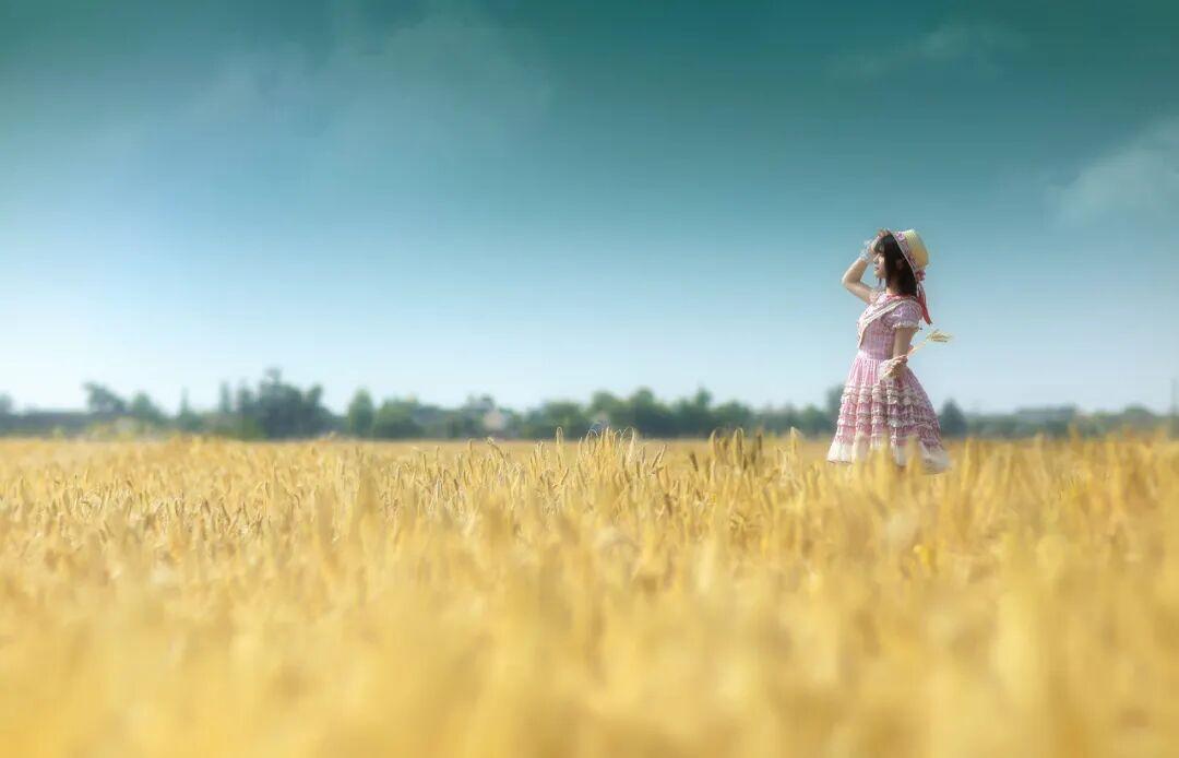 正念的力量1
1974年，年仅19岁的乔布斯，因辍学对人生感到迷茫，决定前往印度