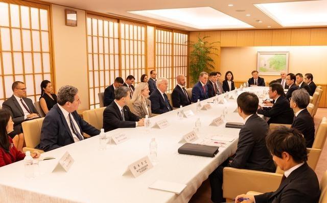 这是什么操作？美国驻华大使庞德伟曾说，很高兴在东京与日本同行面对面会晤，“日本是