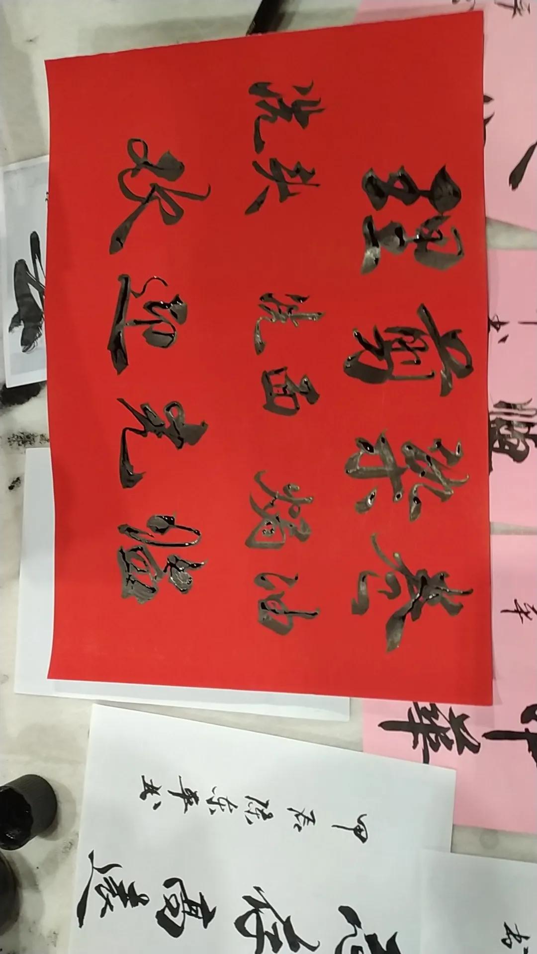 为什么那么少人喜爱书法

写得漂亮的书法，真是令人羡慕和向往的事，要想写得好，那