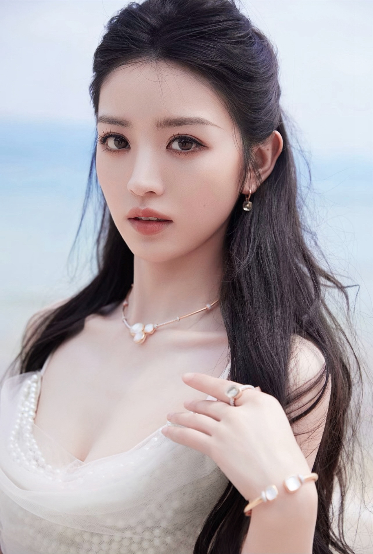 #田曦薇[超话]# 生日快乐 🩷#田曦薇半熟男女# 🩷#田曦薇何知南# 生日