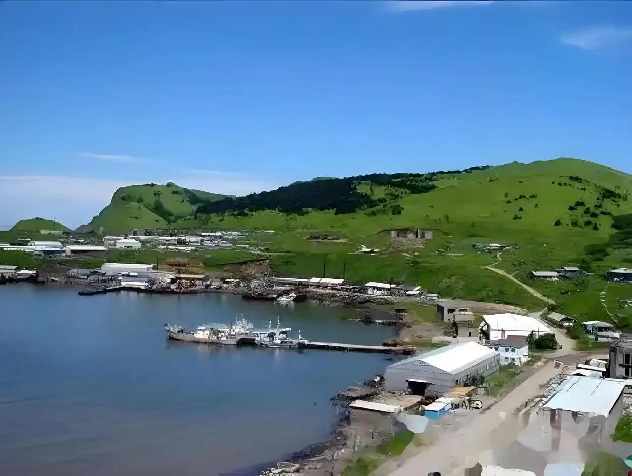 北方四岛风云再起！
高市早苗强硬挑衅，俄直接增兵，东亚局势生变？
 
2月7日，