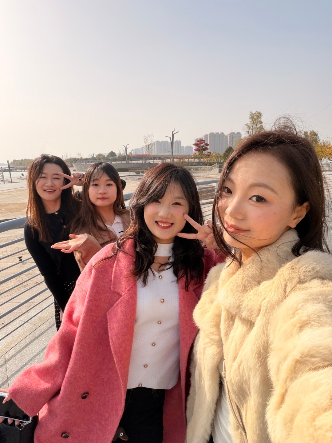 淡淡的就会顺顺的内核要稳 不要乱发脾气[拜托] ​​​