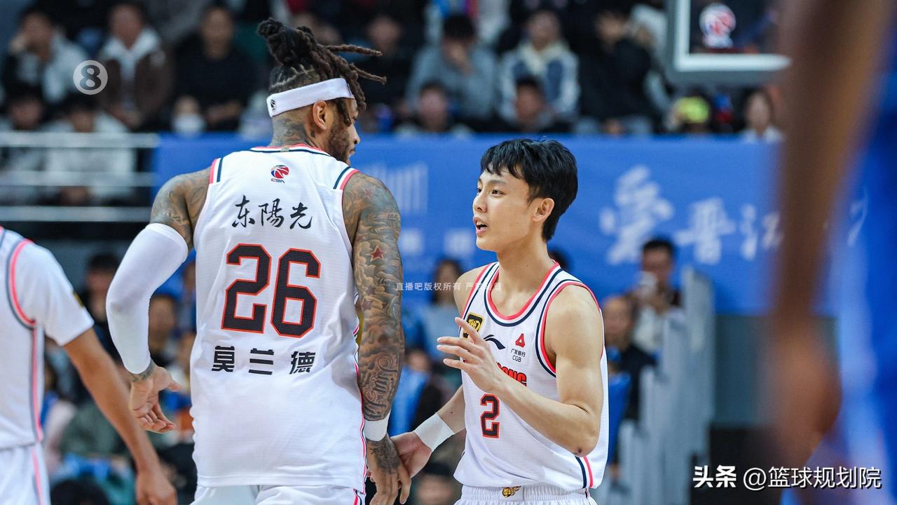 据说广东男篮在呼唤莫兰德？阿祖是真不行啊！

开赛两场，广东男篮0胜2负的战绩，