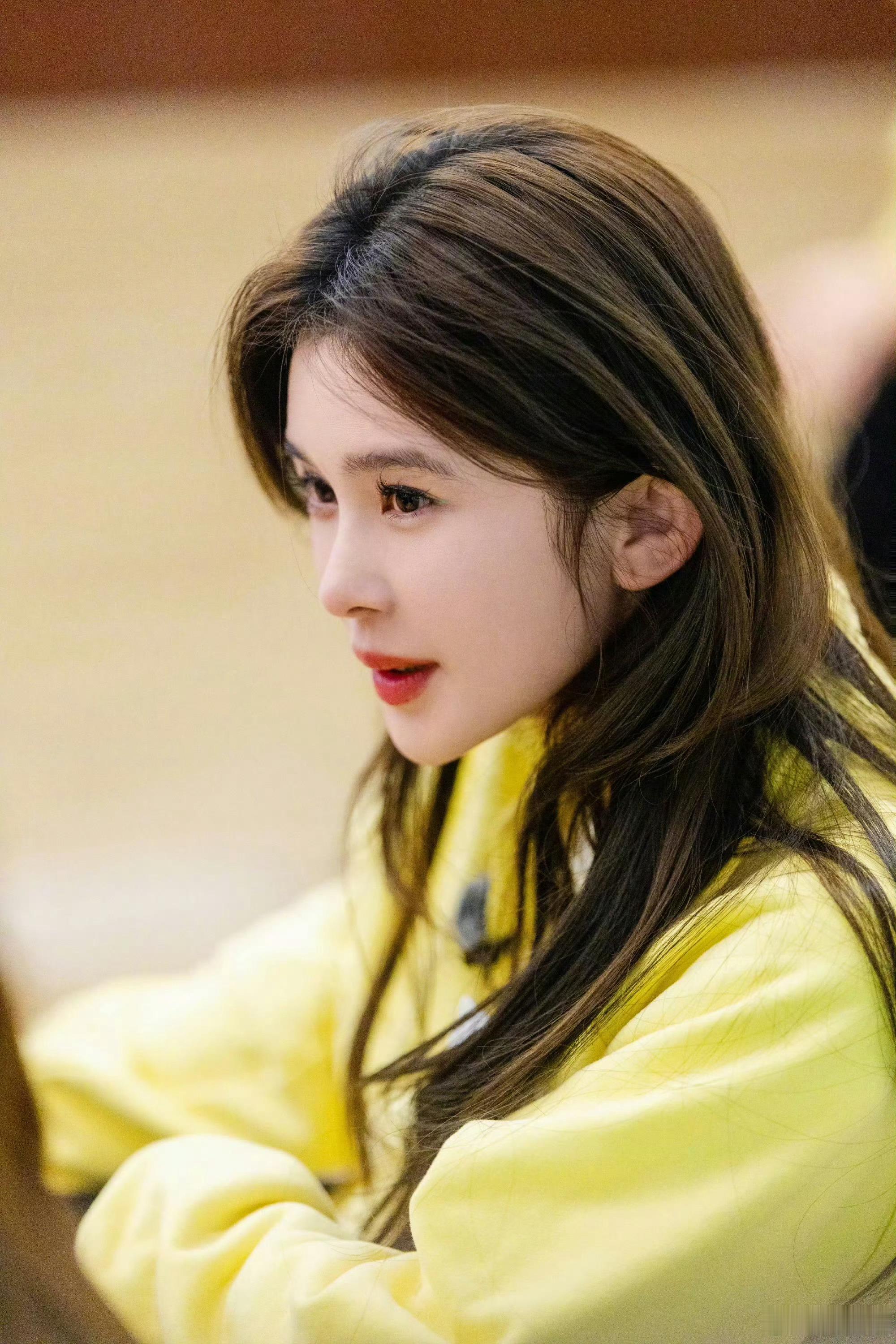 赵樱子自曝前男友片酬2000万感觉她的话不太能信，总是没证据的自导自演 ​​​