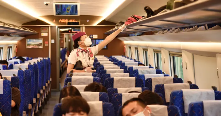 贵州旅游|贵州旅游复苏增长“高铁游”成暑运热潮