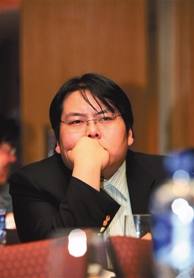 这里不是说哇哈哈啊，而是说很多巨型企业二代的破败道路都离奇地相似。一般二代接班就