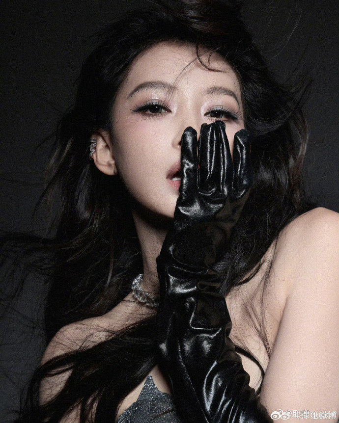 孙怡为乘风不淘汰结果狂喜 孙怡激动狂喜的样子太真实了，舍不得每一位姐姐离开舞台，