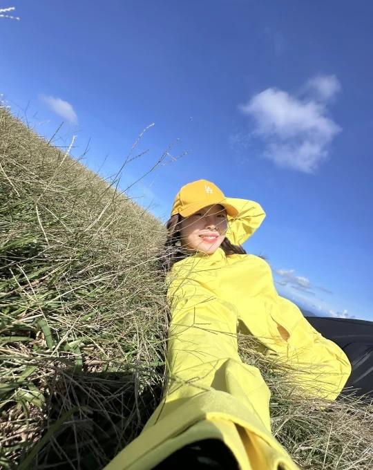 深圳轻徒步｜40分钟可达深圳自己的阿勒泰‼️
有草原，有牛，有风，有海岸线的昂坪