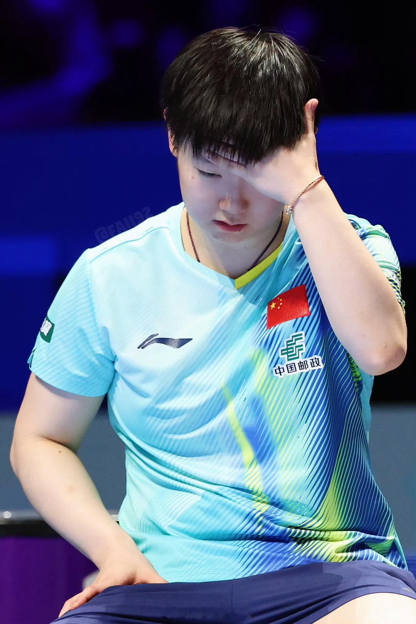 孙颖莎扶额可爱大眼萌妹，倔强的小莎，我们都爱