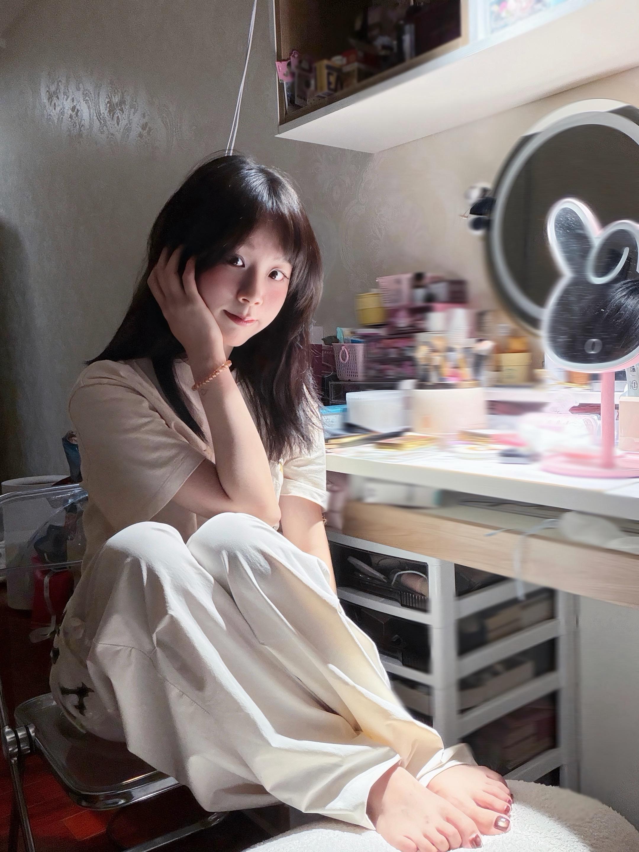 焦虑没什么不好的 就像烤肉 焦焦的很好吃。