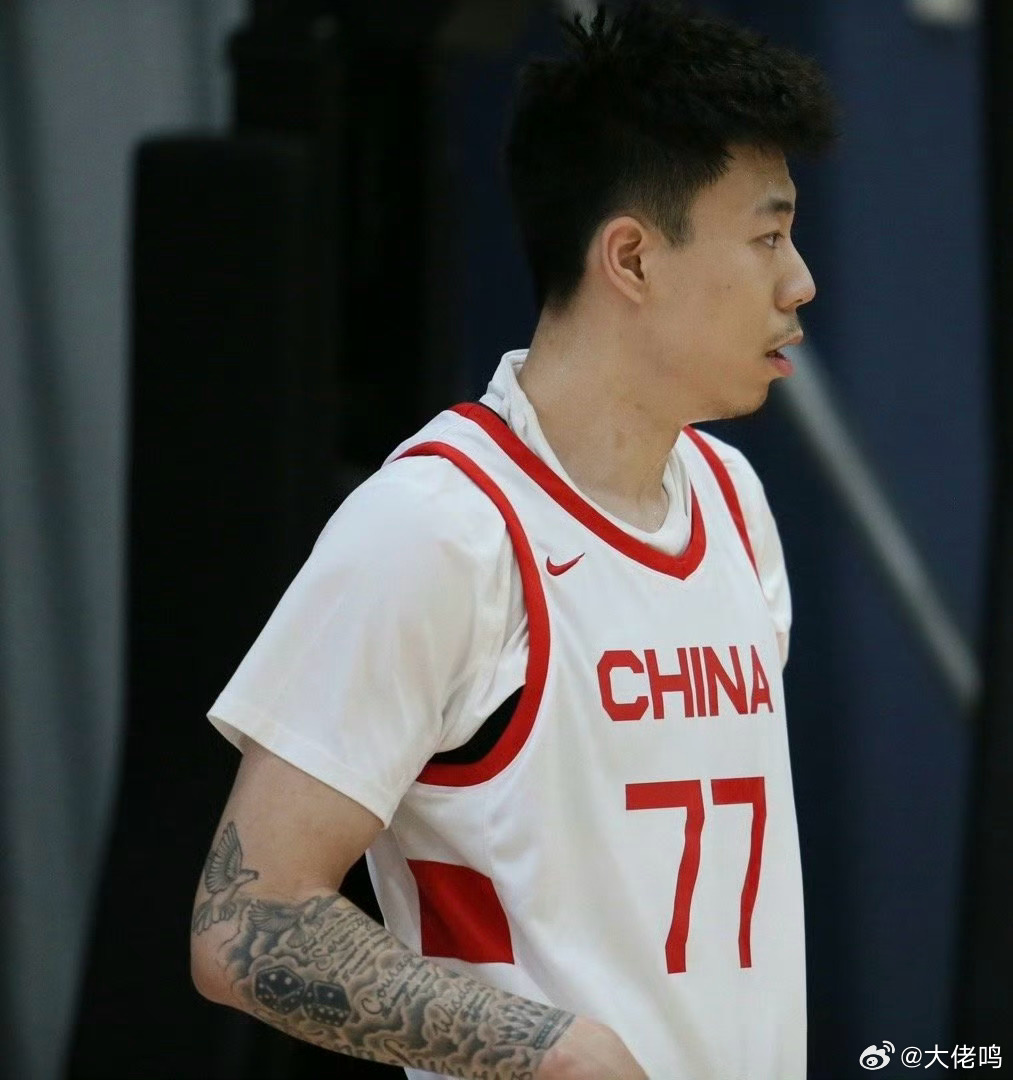 中国男篮vs韩国男篮张镇麟可以啊，能把这比赛打回来就是奇迹了，结果最后差一点点…