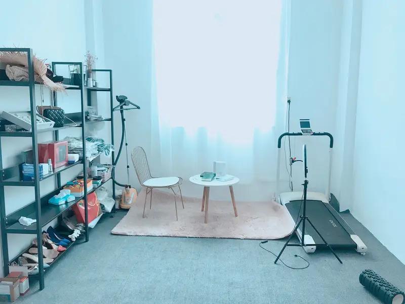 我平时没有跑步的习惯，因为偏胖再加上血压低压有点点高，目前虽然没有吃降压药，不过