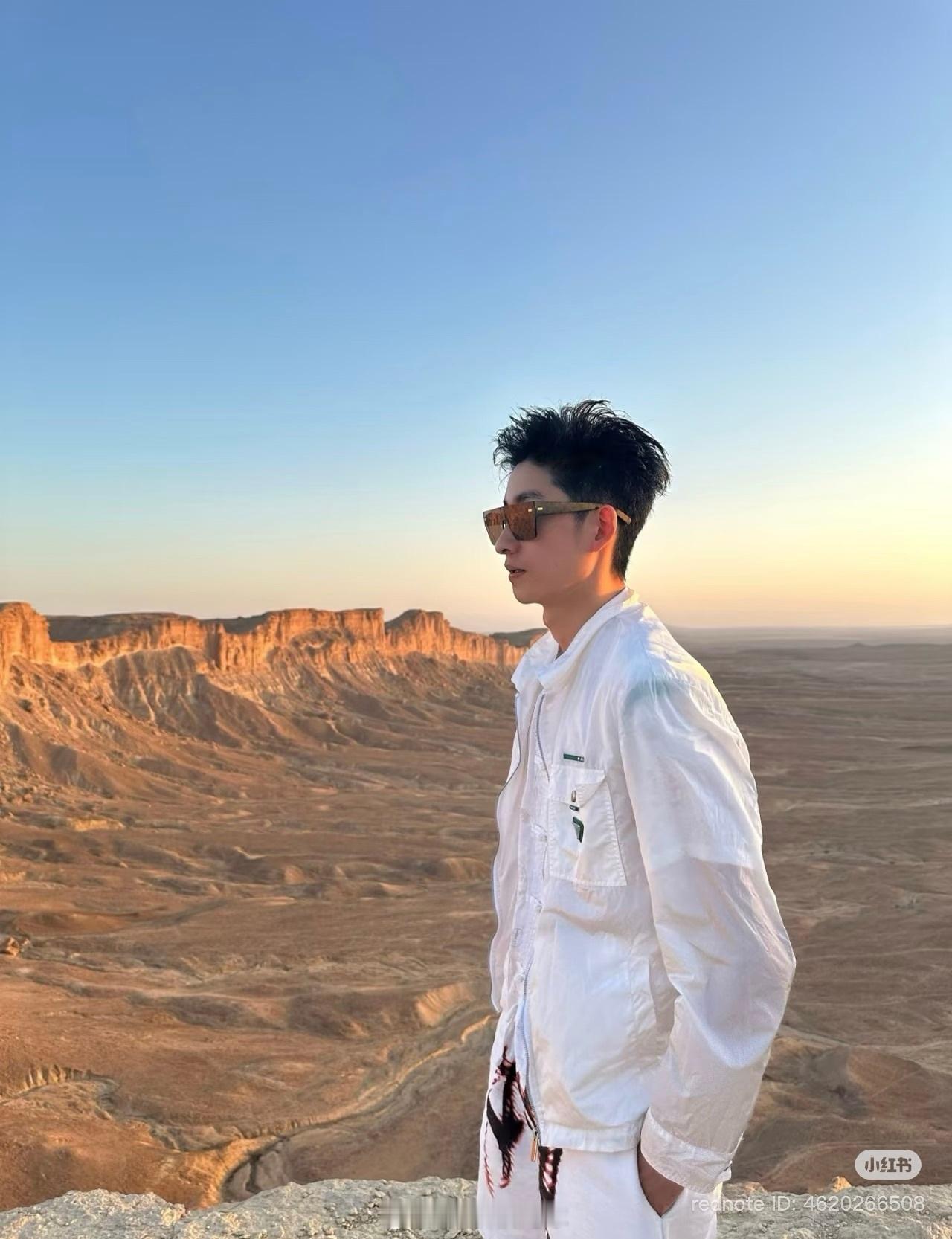 吴宜泽夺冠金利来赢麻了 追完世锦赛彻底被吴宜泽圈住，他在世锦赛一路稳扎稳打成功夺