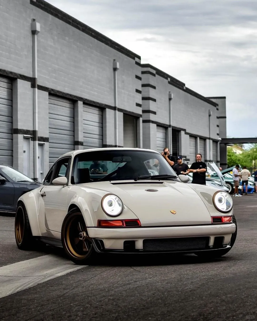 911s Singer DLS