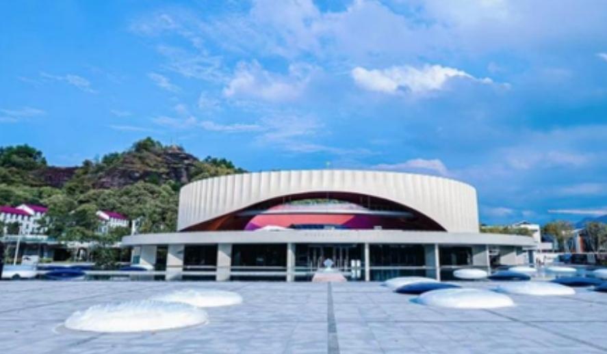 八强大战烂柯山

烂柯杯中国围棋冠軍赛八强战在衢州拉开序幕

衢州烂柯杯中国围棋
