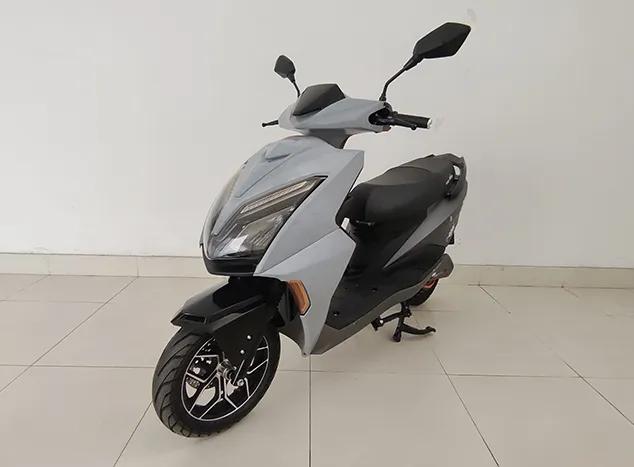 #你认为摩托车通勤最佳排量是多少?#
讲真，如果真的仅仅是日常通勤代步的话，那么