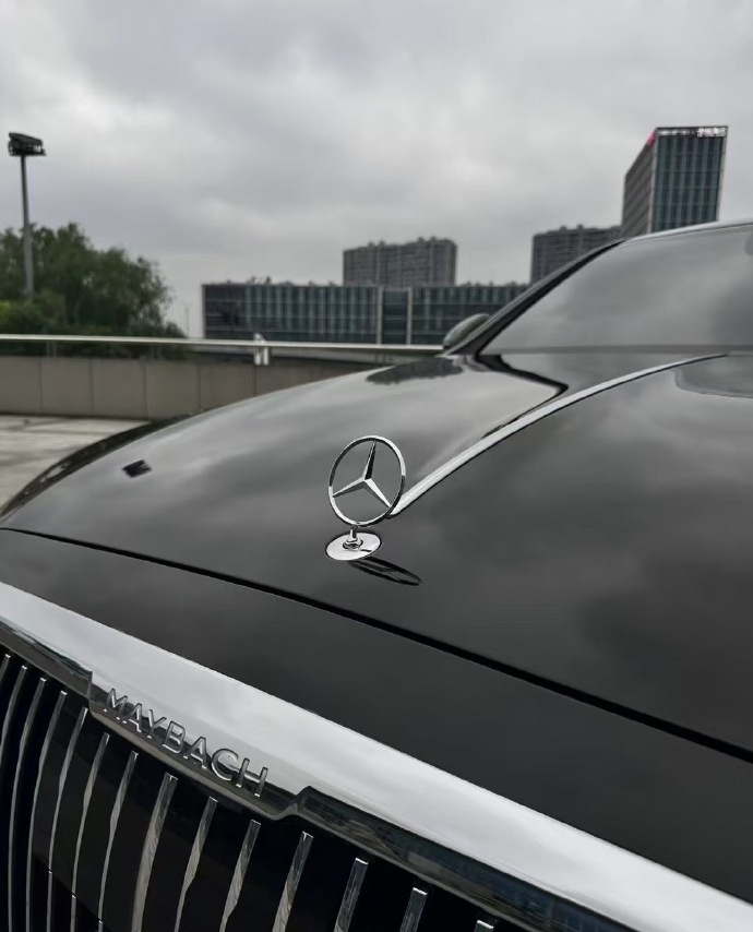 迈巴赫S480内外全黑，BB版，气场全开，大佬标配！
