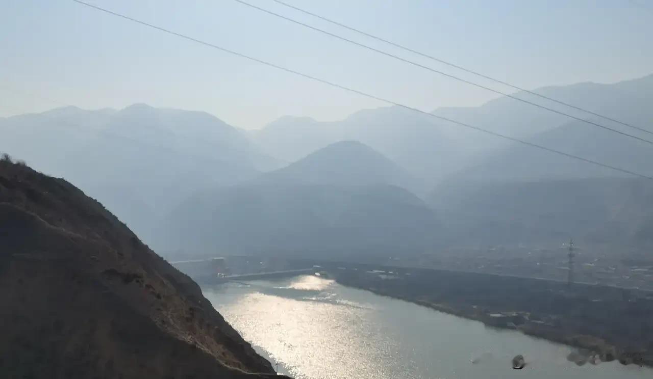 看看你们拍的兰州高峡出平湖～柴家峡水电站，拍摄时间：2023年12月3日，地点：
