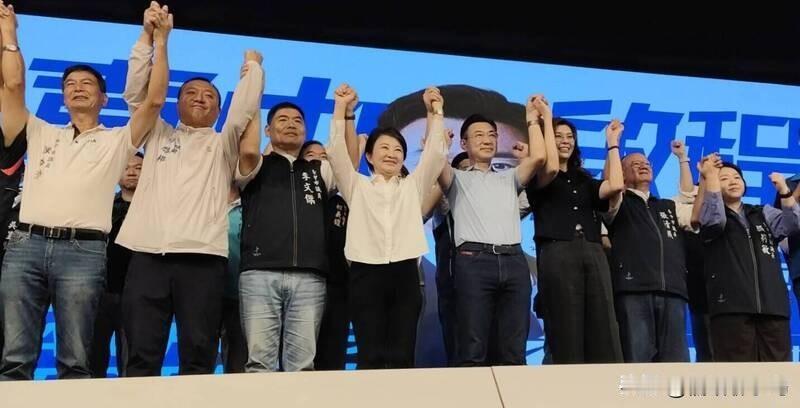 郑丽文回应“与卢秀燕关系”质疑：痛批绿营见缝插针，照三餐挑拨” 盛赞卢秀燕是共同