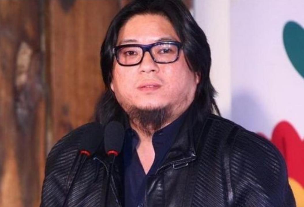 1988年，算命先生对19岁的高晓松说：“你只能活到35岁。”他听完笑了笑，不以