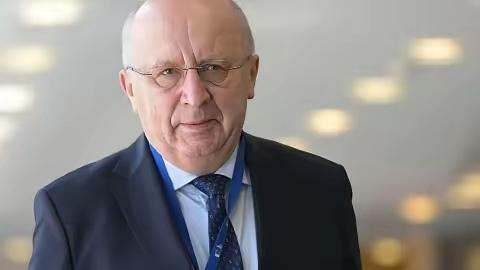 回旋镖终落己身，北约的困境藏不住了

回旋镖终于打到自己头上了。特朗普十天内四次