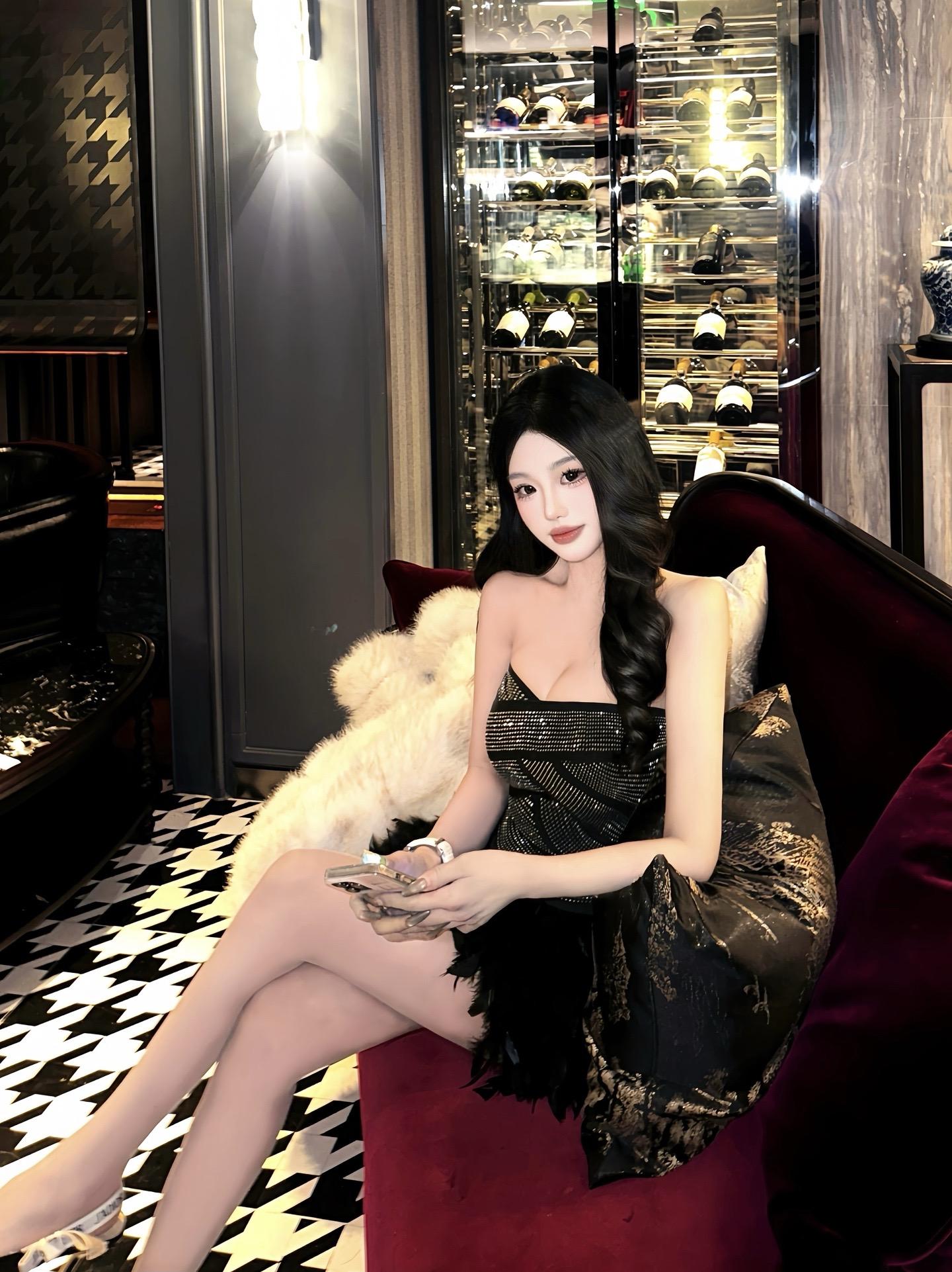 在这情天恨海里 哪里是我们的天上人间