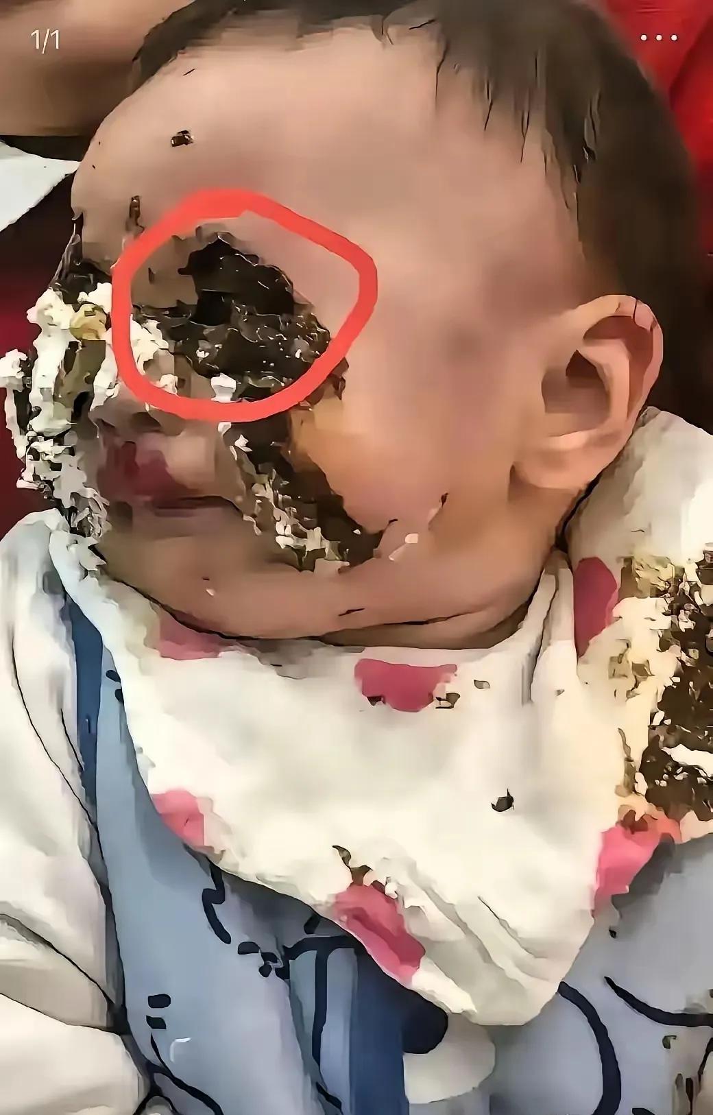 谁看了重庆这婆婆的操作不冒火啊！为了下楼搓几圈麻将，她居然把才1岁的亲孙子反锁在