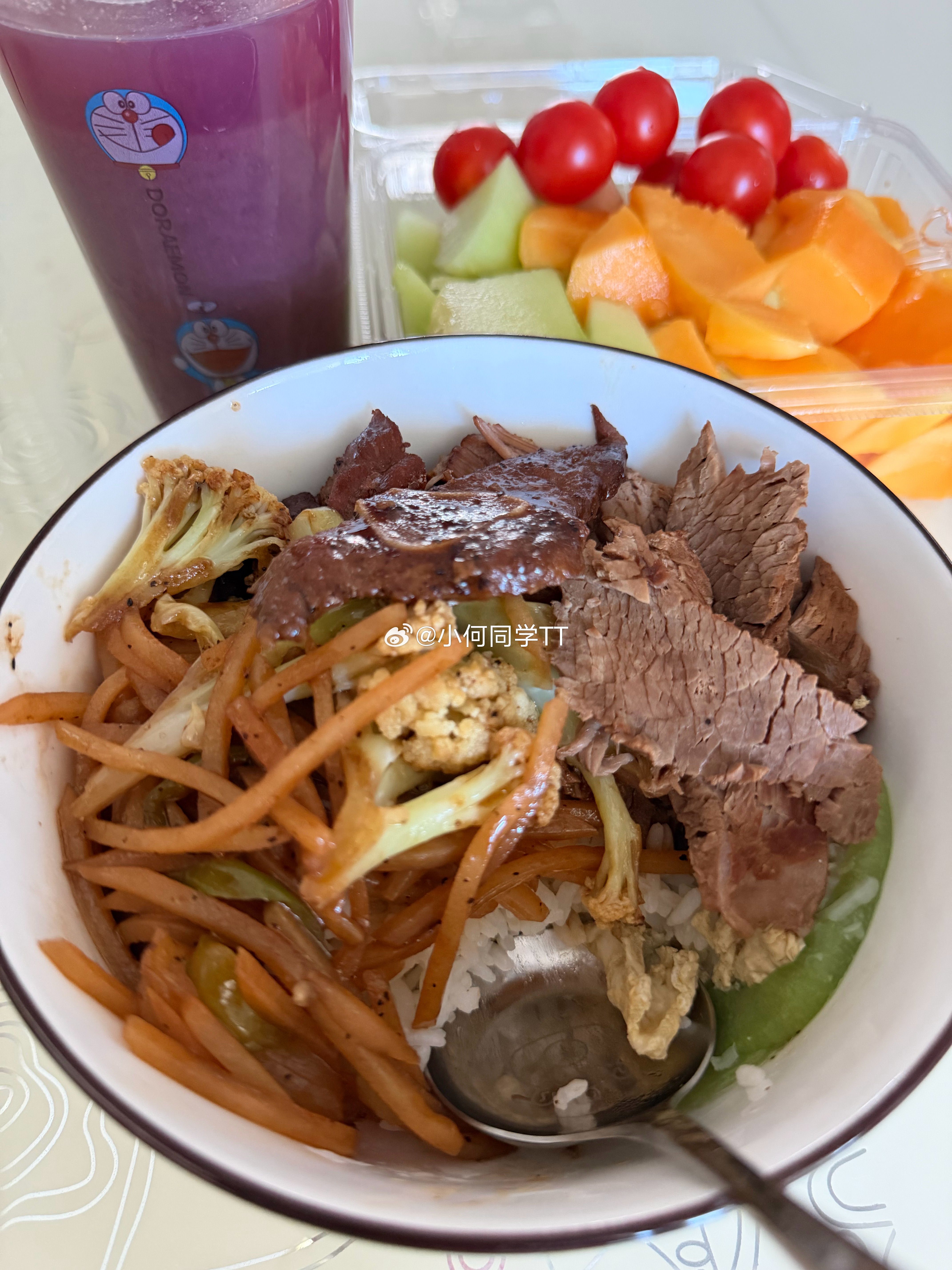 第一次喝水果店鲜榨的🍇汁🥭🍈🍅🥩 