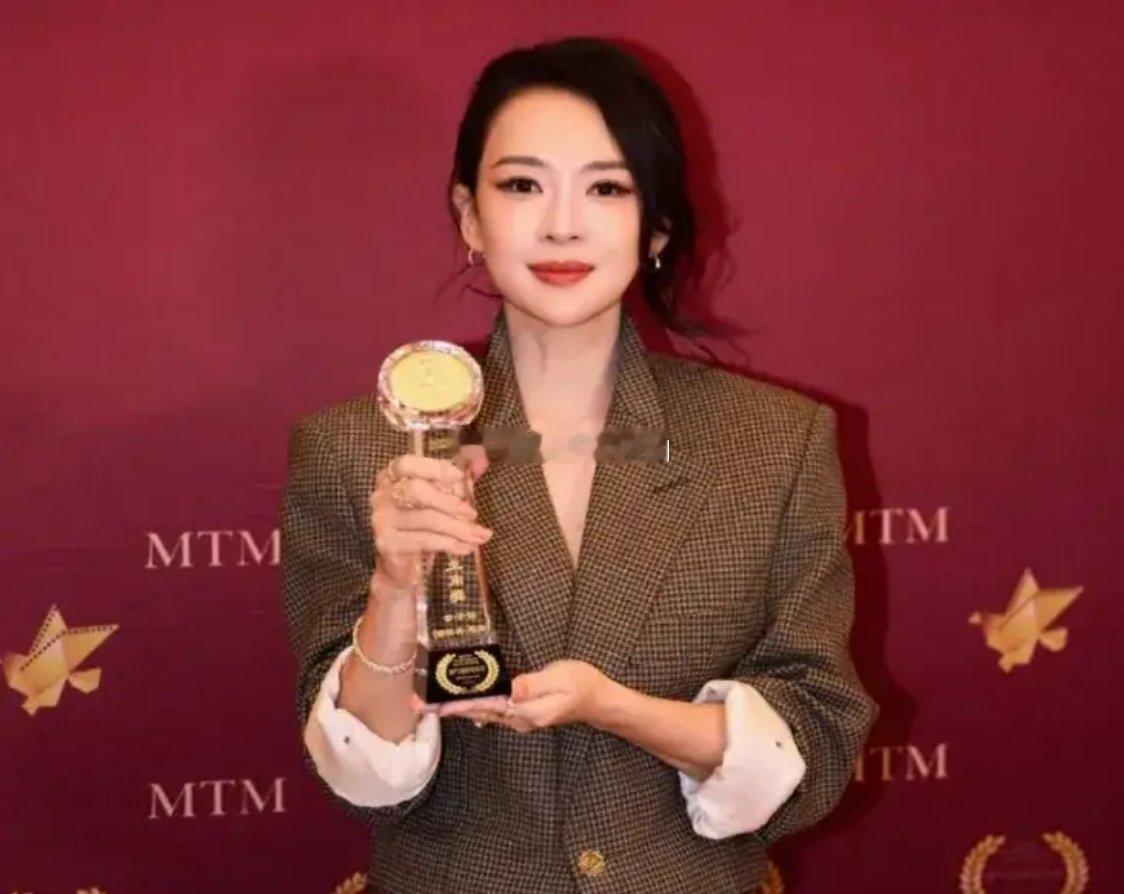 继孙俪后又曝章子怡新片男主是吴慷仁，立场存疑容近期表态都没转发！！！！！ 