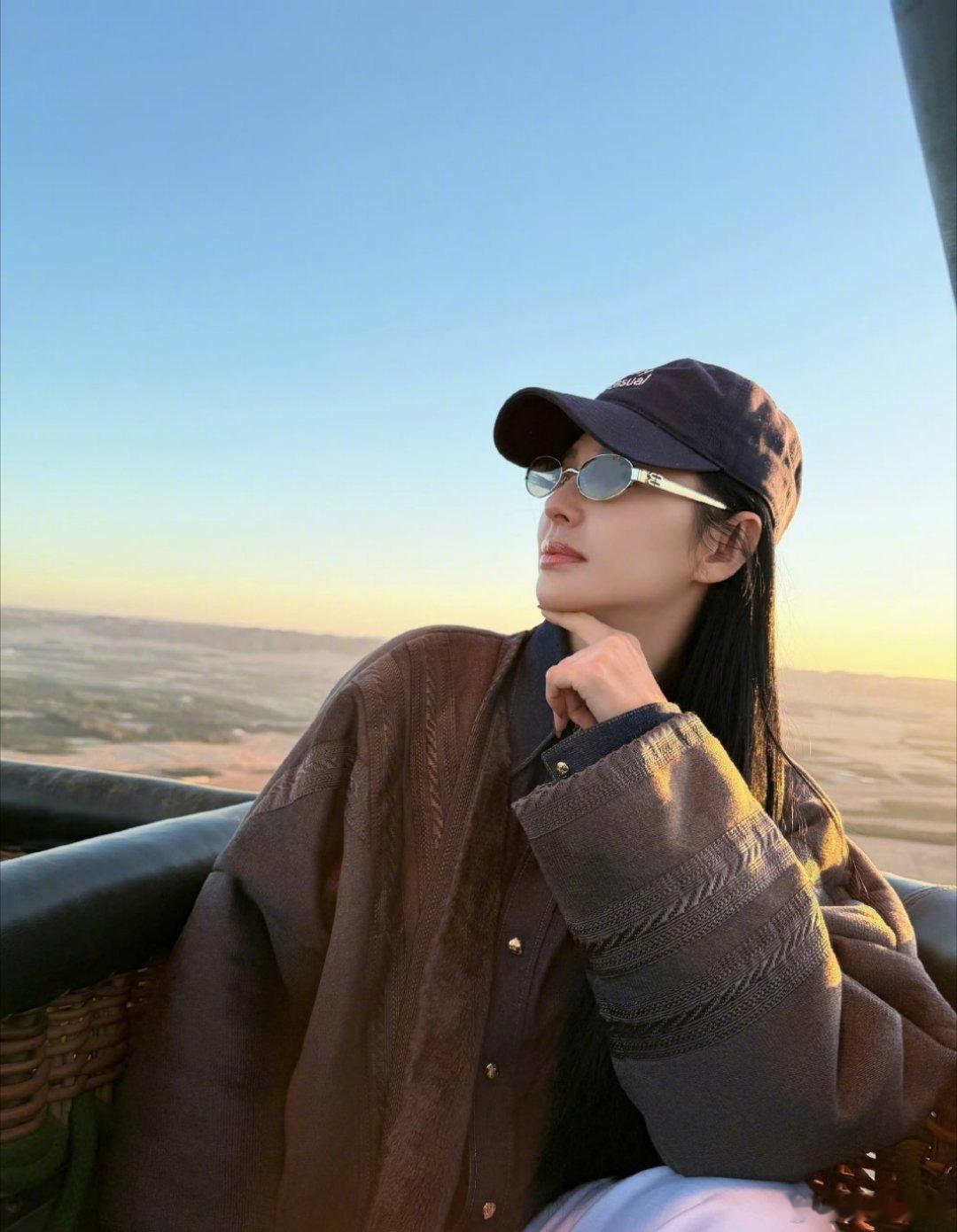 网传张雨绮或退出女推3从辽宁春晚被除名到网传退出综艺，张雨绮这波舆论危机直接影响