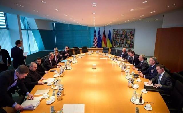 德媒发表重磅文章：中国和俄罗斯实际上决定了“柏林谈判”的结果

柏林时间2025