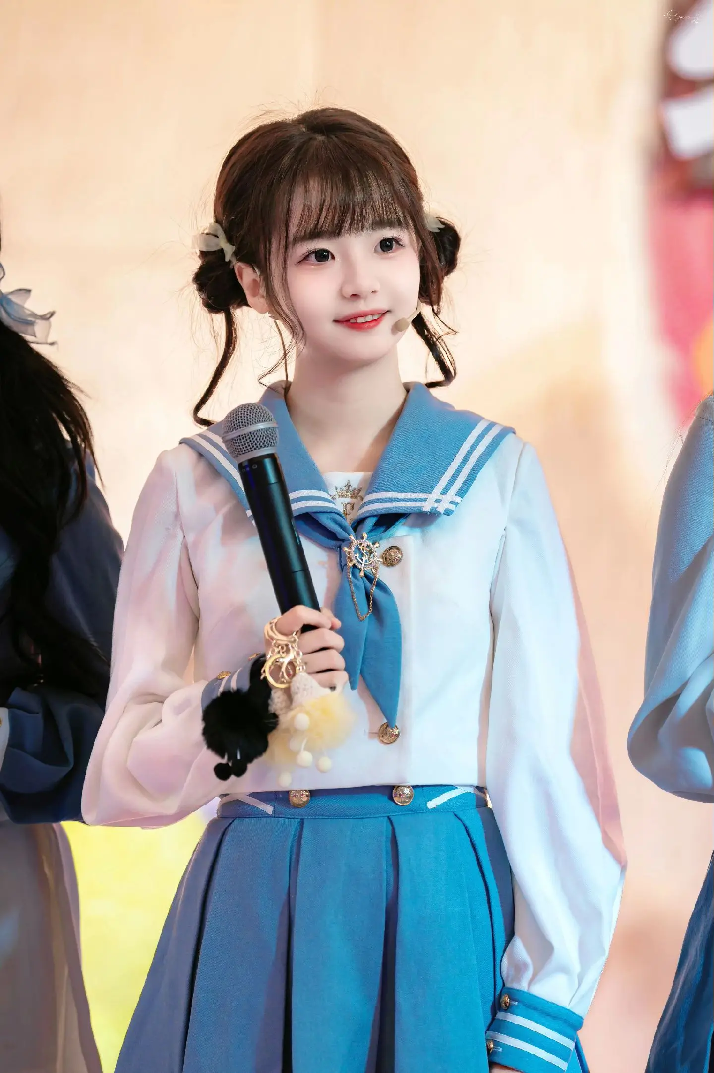 黄怡慈 超美刘海