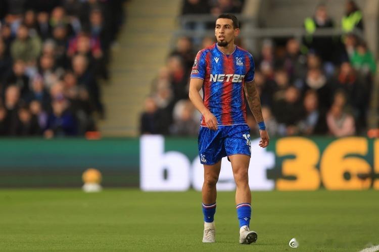 周六  英超看法036  利兹联 VS 水晶宫本场给到两队同档定位，目前无太大变