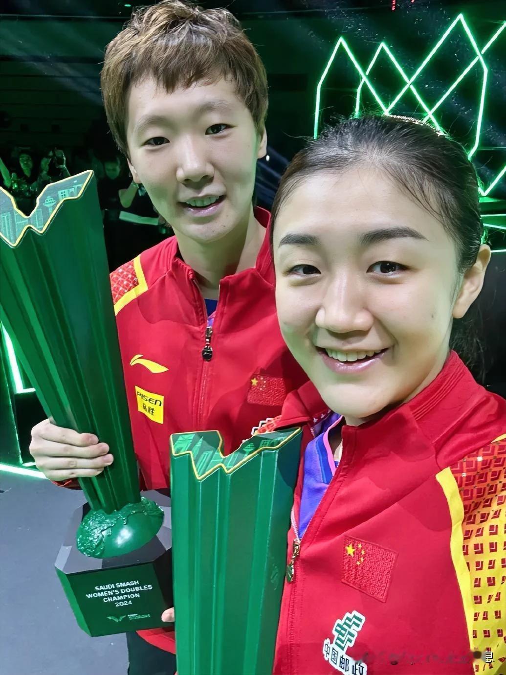 WTT沙特大满贯最新赛况，龙队大头夺男双冠军。
5月10日
男子双打决赛
马龙/