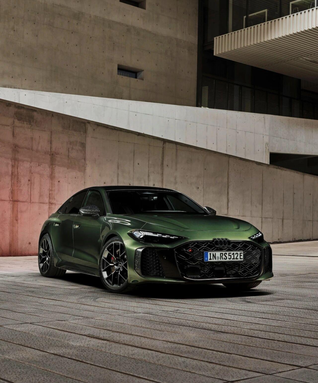 全新奥迪 RS5 登场！插混加持 3.6 秒破百全新奥迪 RS5 官图发布，提供