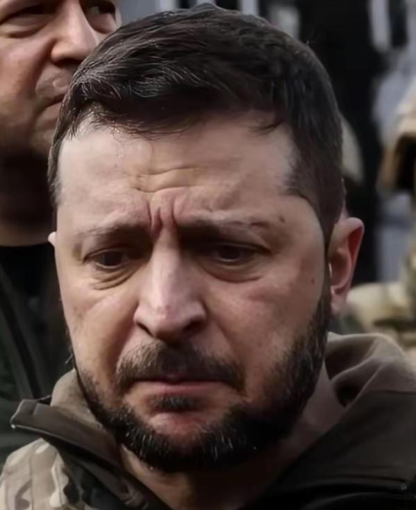 四年过去了，泽连斯基为了乌克兰四处奔波，但这个星期五，他终于公开表示，乌克兰从今