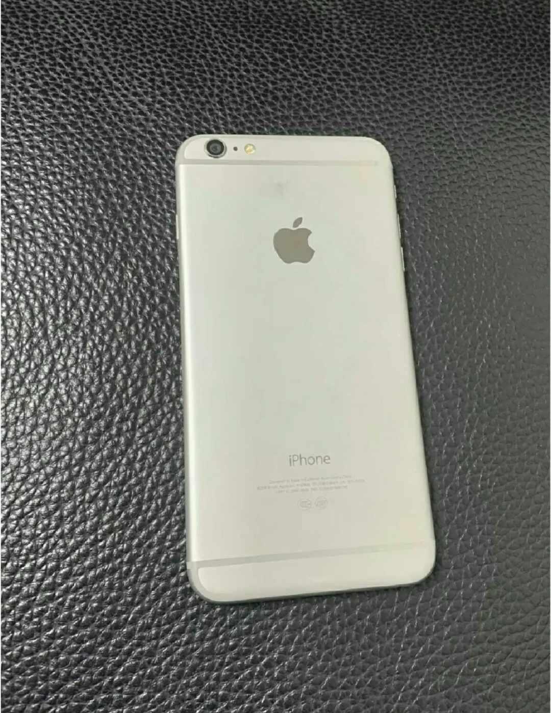 一台iPhone到底能用多久？
iPhone 的一生，会经历三次 “死亡”。
第