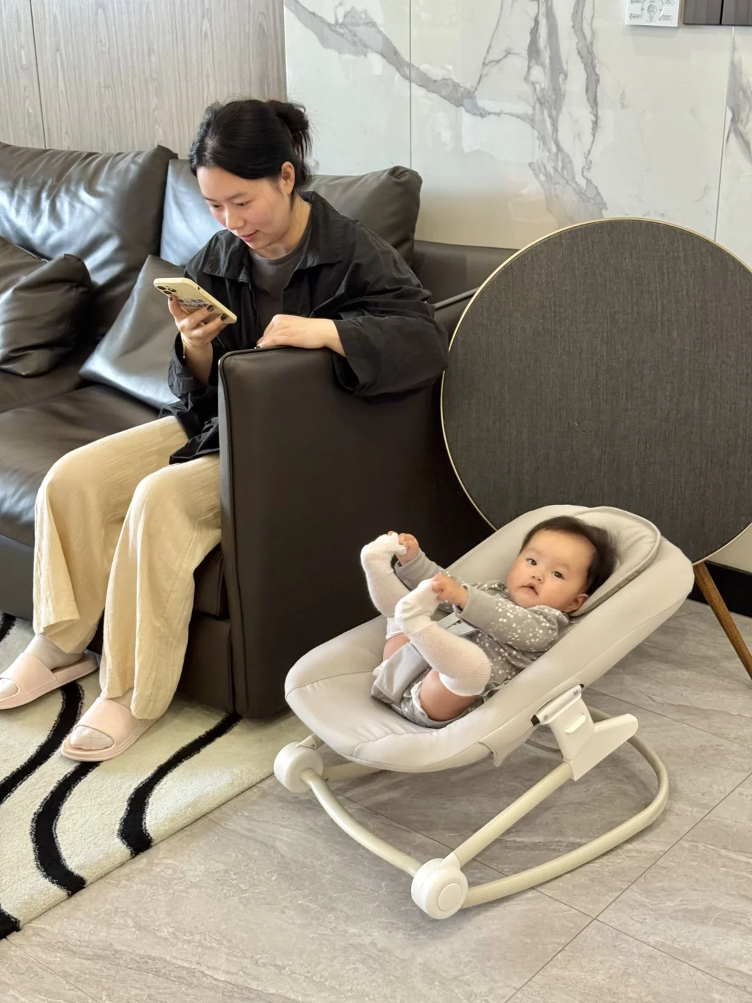 我婆婆说真服了你们年轻人的带娃工具了！