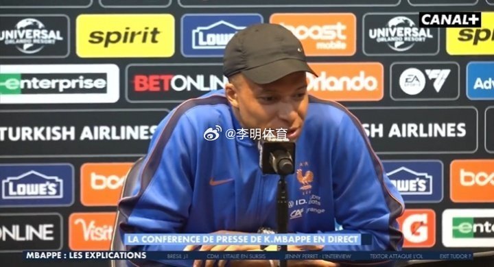 姆巴佩澄清膝盖伤势传闻皇马什么都没用，西甲欧冠世界杯三冠王的话，才是你的时代。 