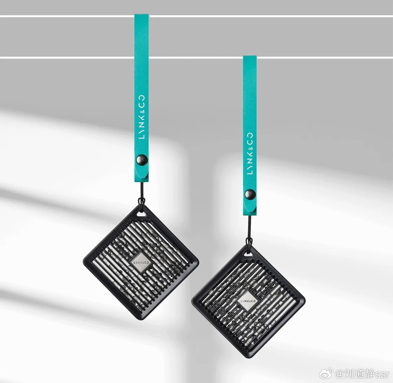 今天抽一个领克挂饰香薰～挂在车里香香的，味道很好闻！评论就行哟！静静宠粉来啦  