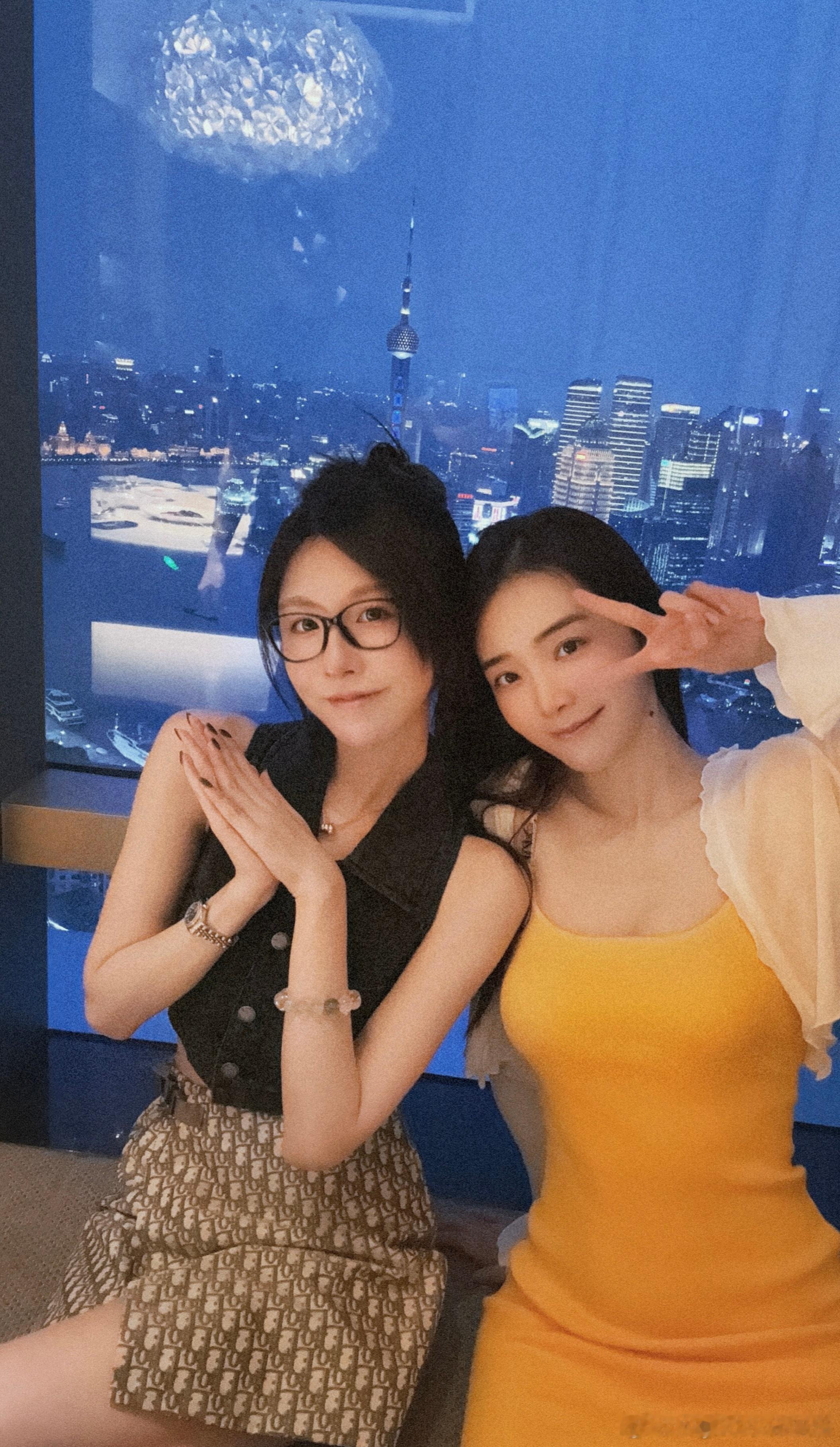 身材这一块！余霜更博晒照：爱上户外运动了了了了！！！管大校真是有福了2025LP