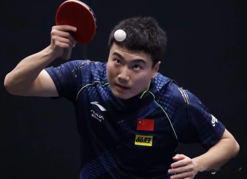 梁靖崑首秀开门红！3比0战胜俄罗斯选手希德仁科，晋级2026WTT中国大满贯男单